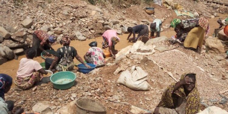 The informal Gold Mine collapses in northern Kenya, killing five people