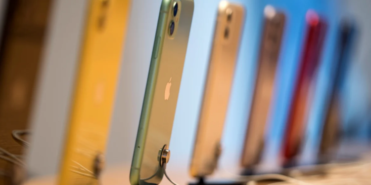 Apple sent 40% more smartphones to China in May, according to a study