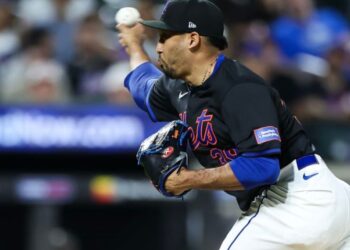 Edwin Díaz of the Mets will miss ten games due to a foreign substance on his hand, which led to his ejection