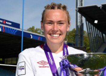 England international Rosie Galligan undergoing breast reduction surgery