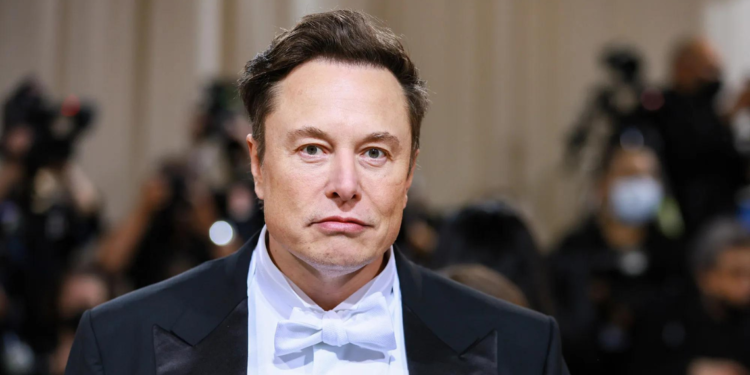 Former workers file lawsuit against Elon Musk and spaceX for toxic workplace