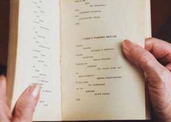 Poetry from Everyday Life: Poetry is a fantastic way to introduce reading since it has rhythm and rhyme