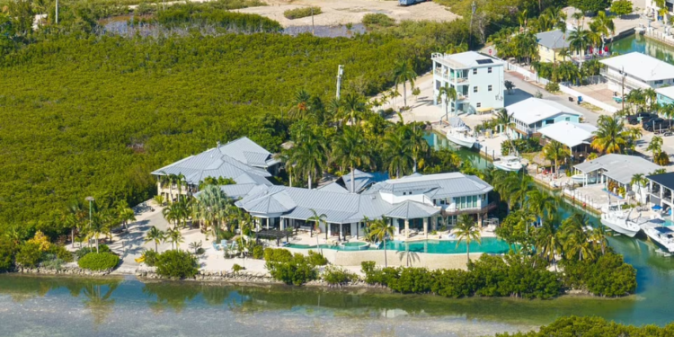 $20 million Florida mansion purchased by Sydney Sweeney