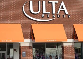 Berkshire Hathaway Invests in Ulta Beauty and Heico as It Reduces Apple Holdings